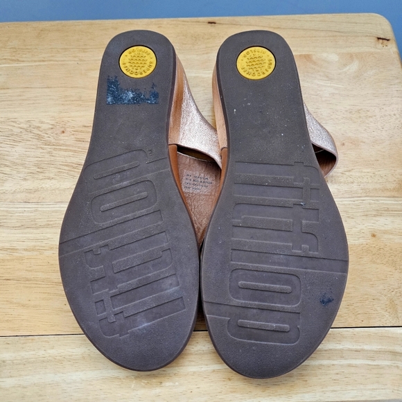 FitFlop Womens Rose Gold leather Thong Sandals Size 10 Style E18-323 - Picture 4 of 7